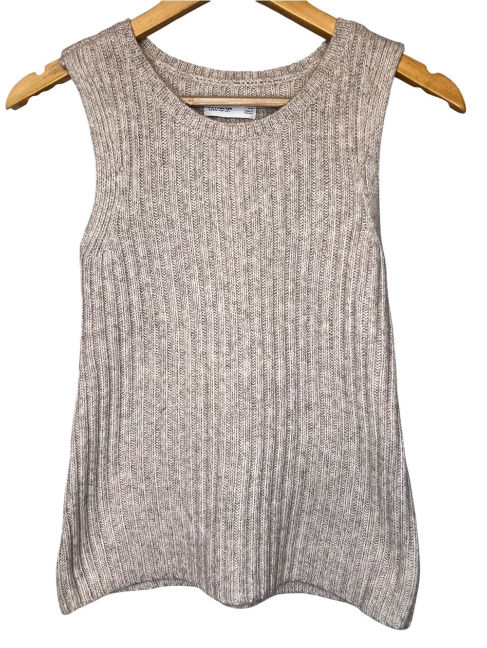 NWT Chunky Ribbed Knit Tank Top Sweater Beige Oatmeal XS Cozy Soft Quiet Luxury